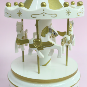 CARROSSEL MUSICAL DE PLÁSTICO 10X17CM - 3374-BR