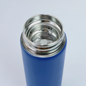 GARRAFA ISOTERMICA AÇO COM INFUSOR E VISOR TOUCH EM LED 500ML - YT2154-AZFOSCO