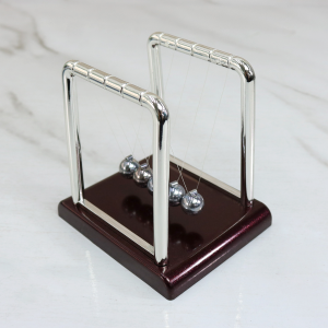 PÊNDULO DE NEWTON DE METAL 9 CM - 4306