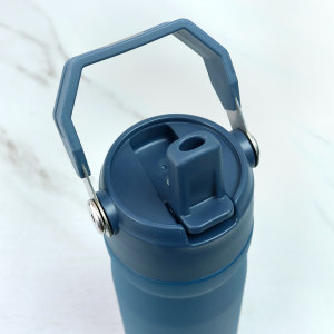 GARRAFA ISOTÉRMICA DUPLA CAMADA COM CANUDO 530ML - GDR0861-AZ