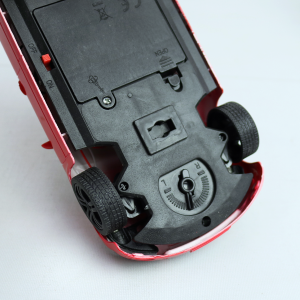 CARRO DE CONTROLE REMOTO DE PLÁSTCO SPORTS UTILITY VEHICLE- CP025470-VM