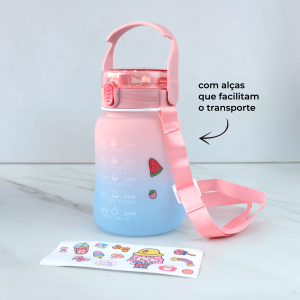 GARRAFA TIPO SQUEEZE DE PLÁSTICO COM CANUDO E ALÇA 1100ML - 4577-RS