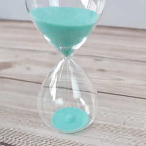 AMPULHETA DE VIDRO 15 MINUTOS 7X16,5CM - 5270-VD