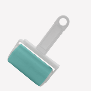 ROLO ADESIVO TIRA PELO DE PLÁSTICO LAVÁVEL 17CM - CA12323-AZ