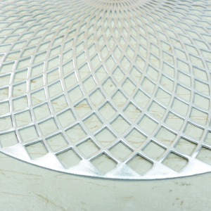 LUGAR AMERICANO DE PLÁSTICO VAZADO REDONDO 38CM - N66400-PTA