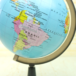 GLOBO TERRESTRE DE PLÁSTICO POLÍTICO GIRATÓRIO 10.6CM - YP7783