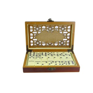 JOGO DE DOMINO 28 PECAS 10MM ESTOJO EM MADEIRA 20X12,5X4CM