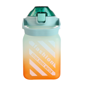 GARRAFA DE PLÁSTICO QUADRADA COM CANUDO E ALÇA 1,5LITROS - 4171-VD