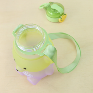 GARRAFA URSO SMILE DE PLÁSTICO COM ALÇA 700ML - GDR0873-VD