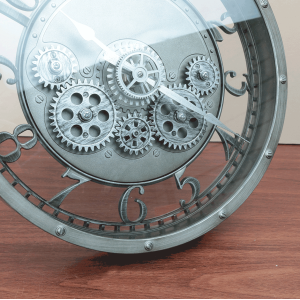 RELÓGIO DE PAREDE VINTAGE COM ENGRENAGENS VISÍVEIS E COR ENVELHECIDA 26,7X26,7X5,3 - FJ90510-PTA