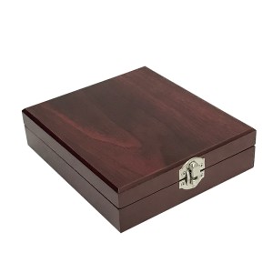 KIT VINHO CAIXA MADEIRA COM 4 ACESSORIOS - 608301
