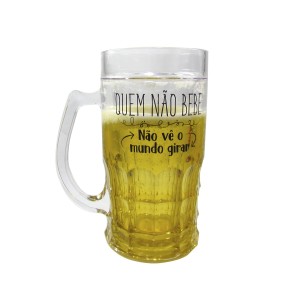 CANECA PARA CHOPP PLASTICO 400ML QUEM NÃO BEBE NÃO VÊ O MUNDO GIRAR - 99905-3