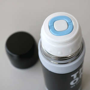 GARRAFA ISOTÉRMICA COM ACIONAMENTO CLICK DE INOX 300 ML - SZM8191-PT