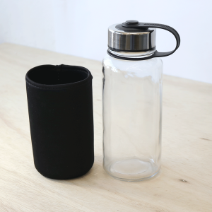 GARRAFA DE VIDRO 750 ML COM CAPA NEOPREME - SXYT4854