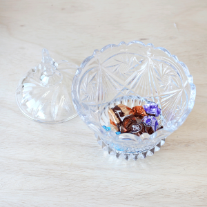 BOMBONIERE DE VIDRO COM TAMPA 22X15CM - UH0100011