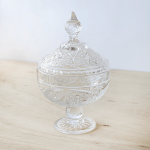 BOMBONIERE DE VIDRO COM PEDESTAL 25 CM - UH01000273