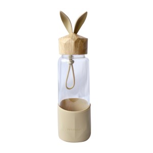 GARRAFA DE VIDRO RABBIT BOTTLE COM CAPA DE SILICONE E TAMPA PLÁSTICA - GDR0458-BG