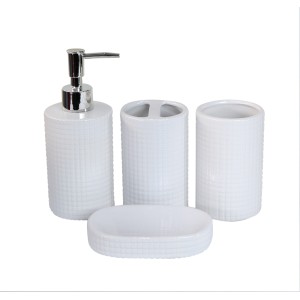 KIT DE BANHEIRO DE CERÂMICA COM 04 PEÇAS  300ML - KB3003-BR