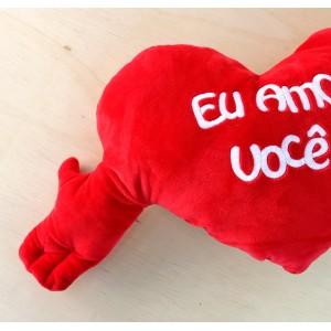 ALMOFADA EM FORMATO DE CORAÇÃO DE POLIESTER 64 CM - 31300025-B