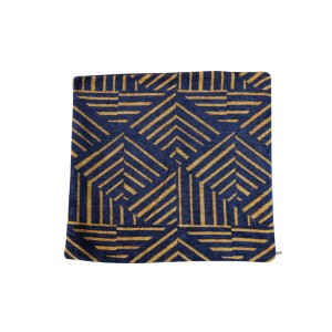 CAPA PARA ALMOFADA 100%POLIESTER COM DETALHES GEOMÉTRICOS  - CAPM77-D