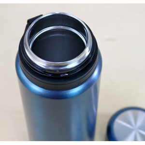 GARRAFA ISOTÉRMICA COM ALÇA 650ML AÇO INOX AZUL - LC1709-AZ