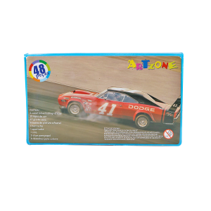 ESTOJO ESCOLAR COM 48 PEÇAS CARRO DODGE - MT48A-DODGE